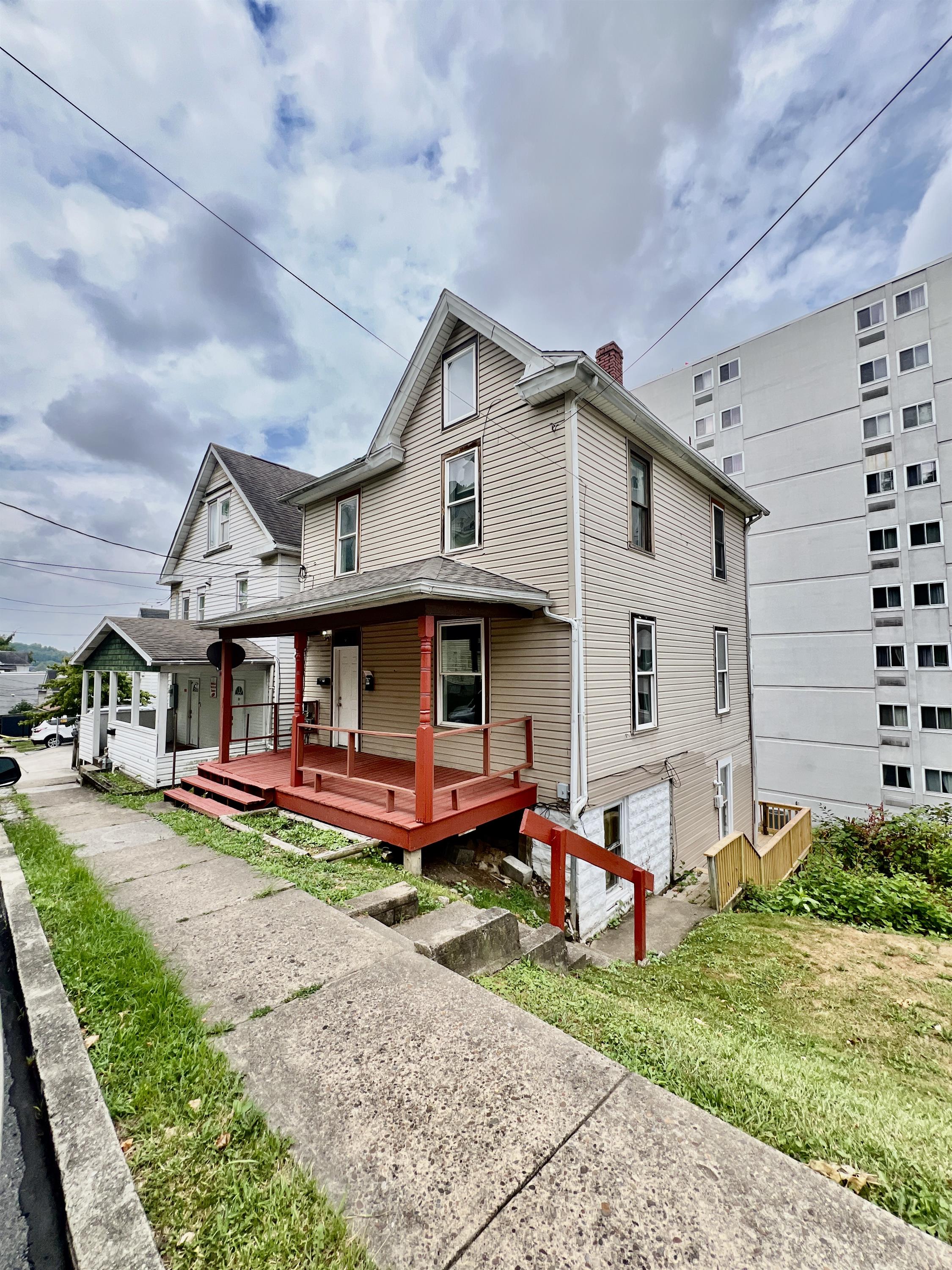 535 Locust Avenue - 1