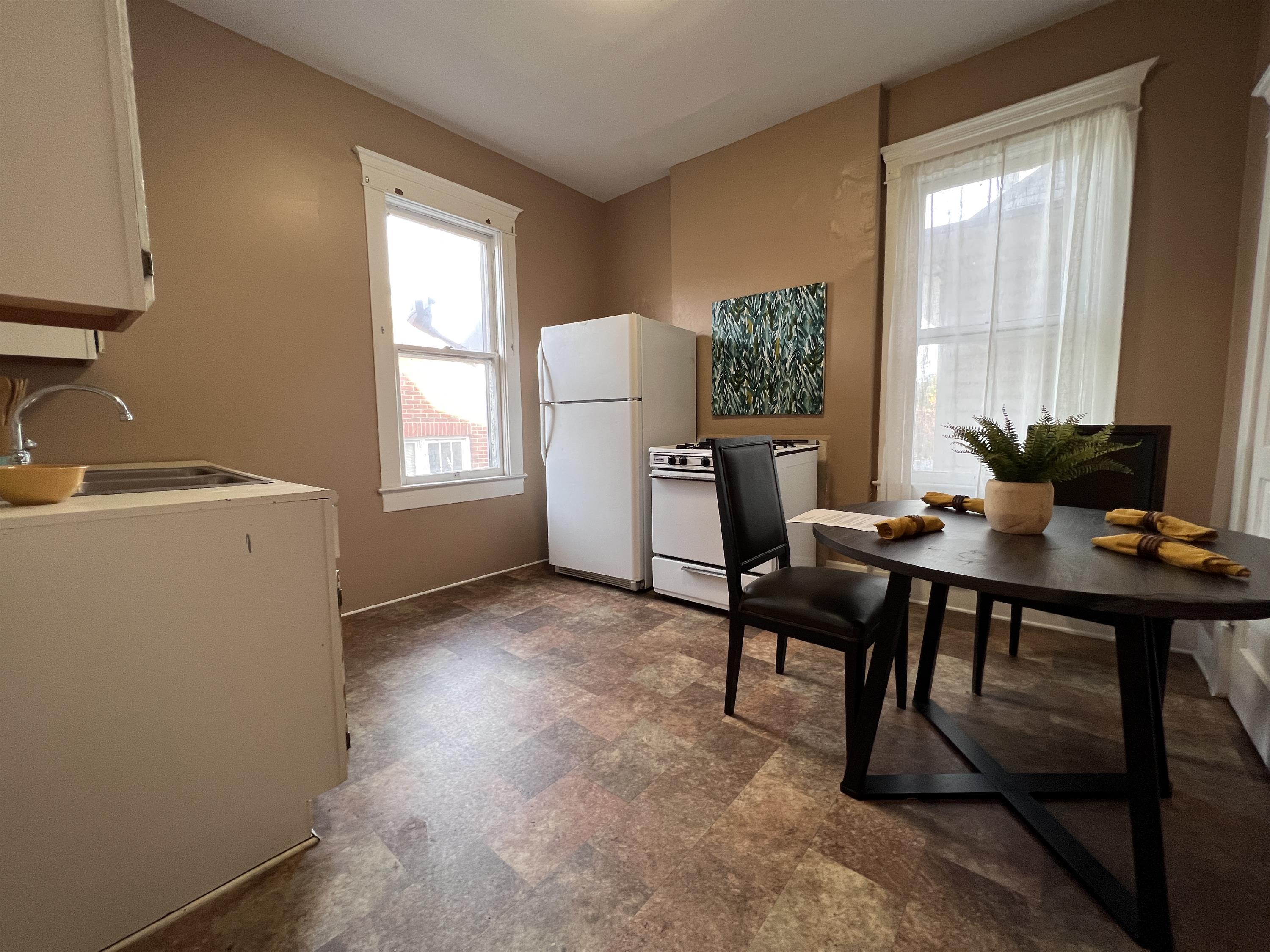 208 Walnut Street - 6