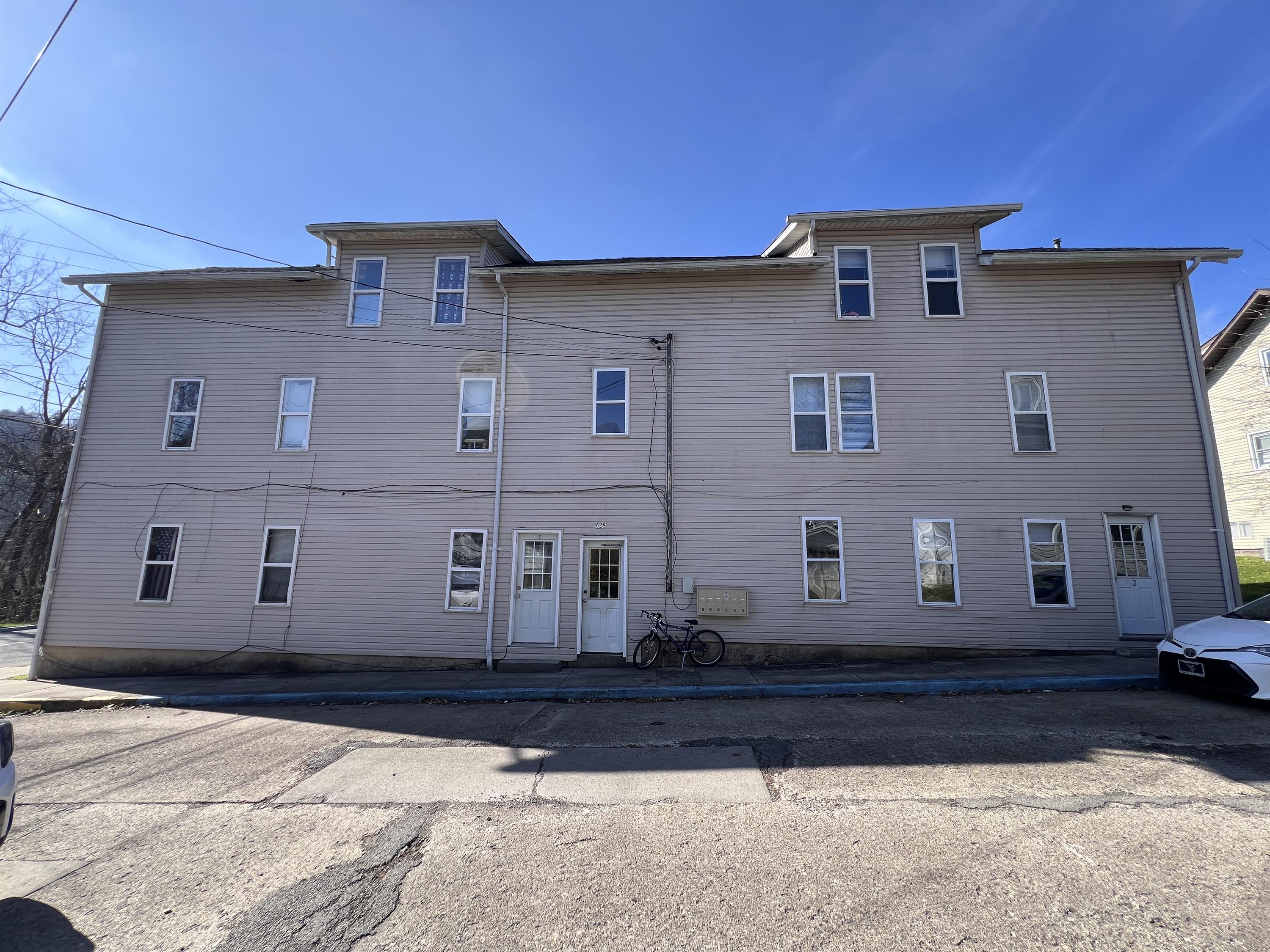 628 Brandon Street
