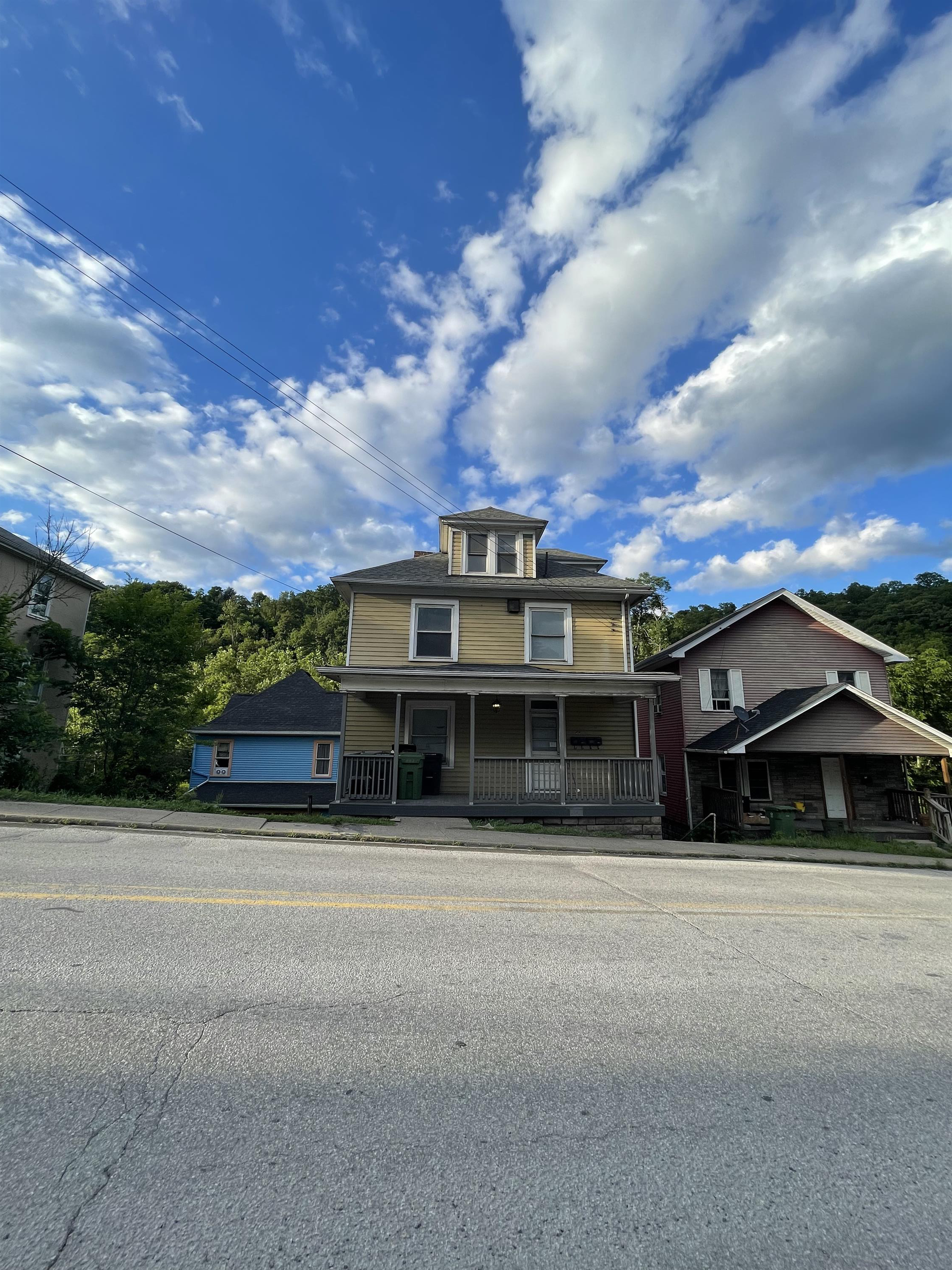 595 East Brockway Avenue